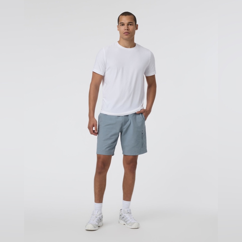 Vuori Men's barren explorer short